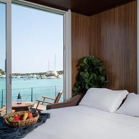 Luxury Boat Botel Golfo Aranci