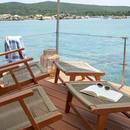 Botel Luxury Boat Golfo Aranci