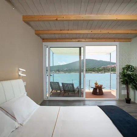 Hotel na wodzie Luxury Boat Golfo Aranci